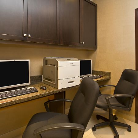 Holiday Inn Express Kingston Central By Ihg Экстерьер фото