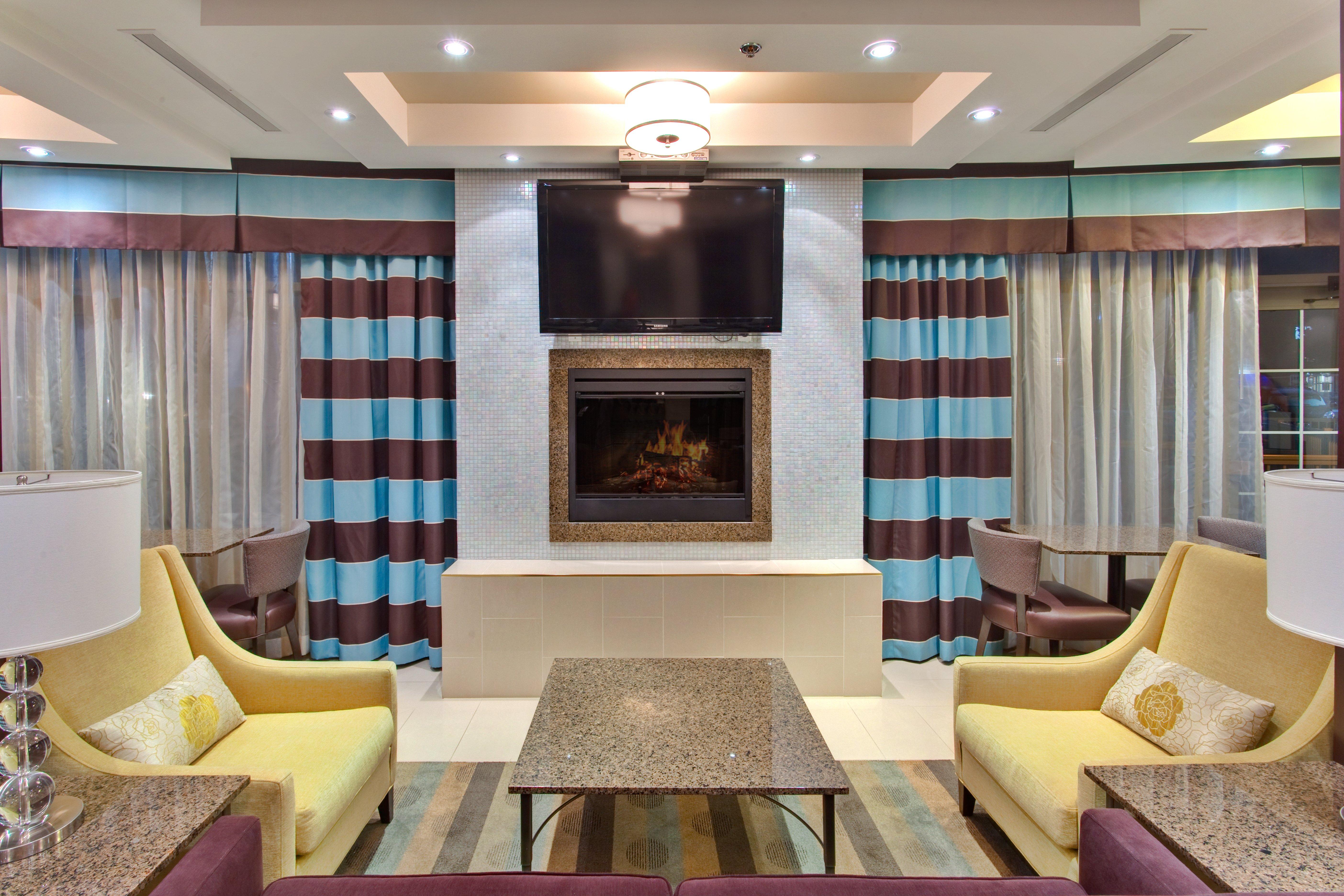 Holiday Inn Express Kingston Central By Ihg Экстерьер фото
