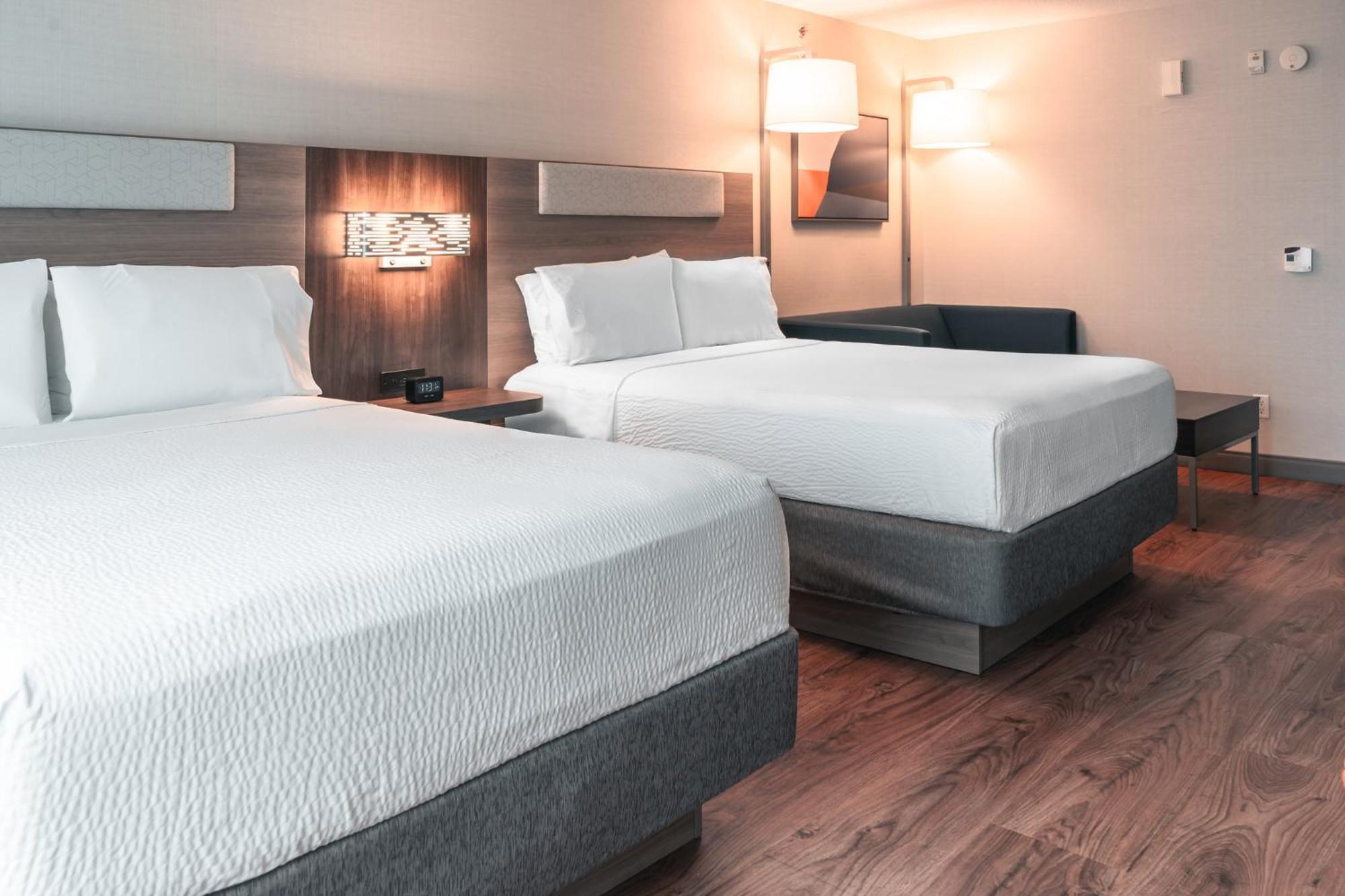 Holiday Inn Express Kingston Central By Ihg Экстерьер фото