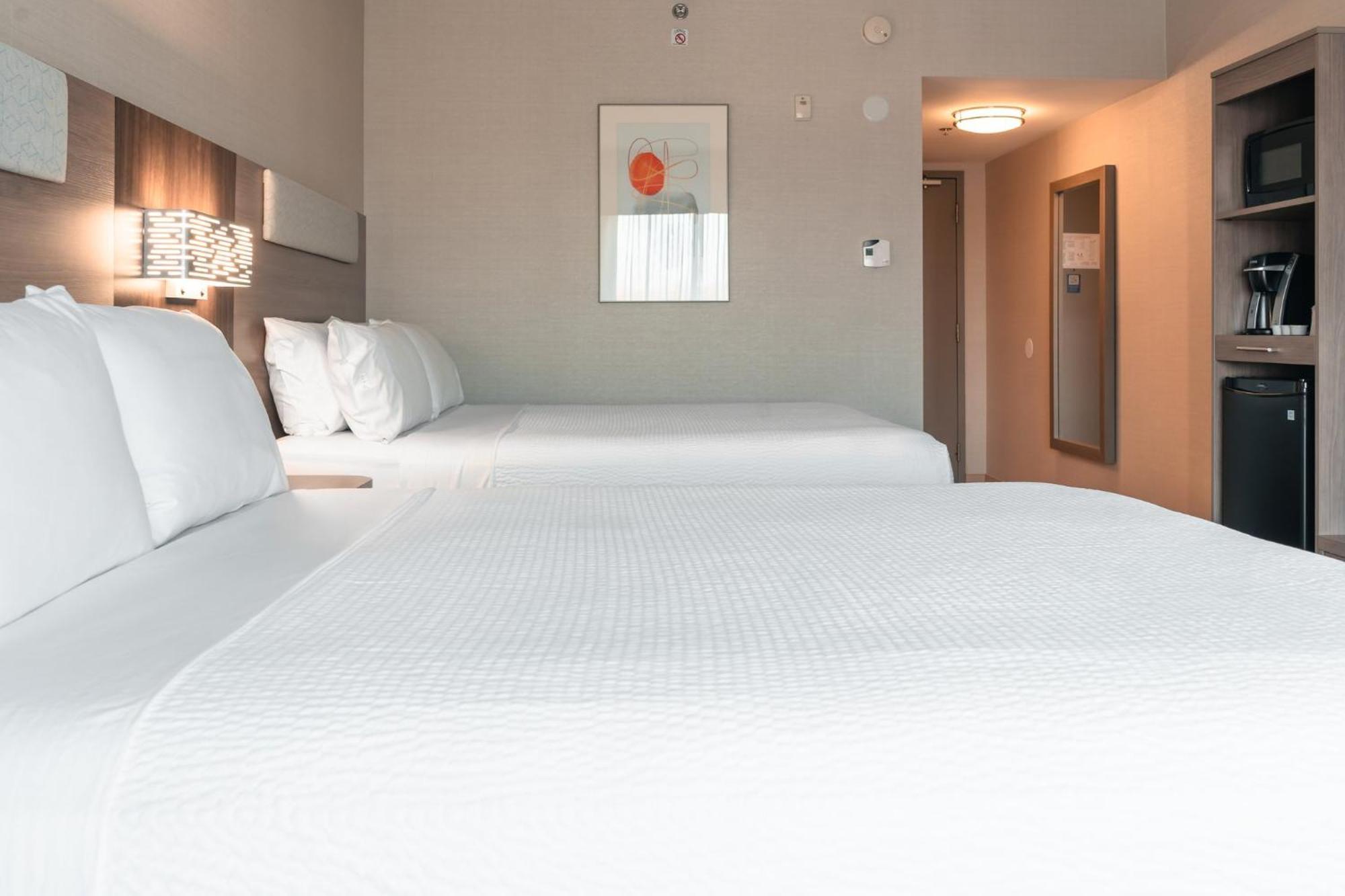Holiday Inn Express Kingston Central By Ihg Экстерьер фото