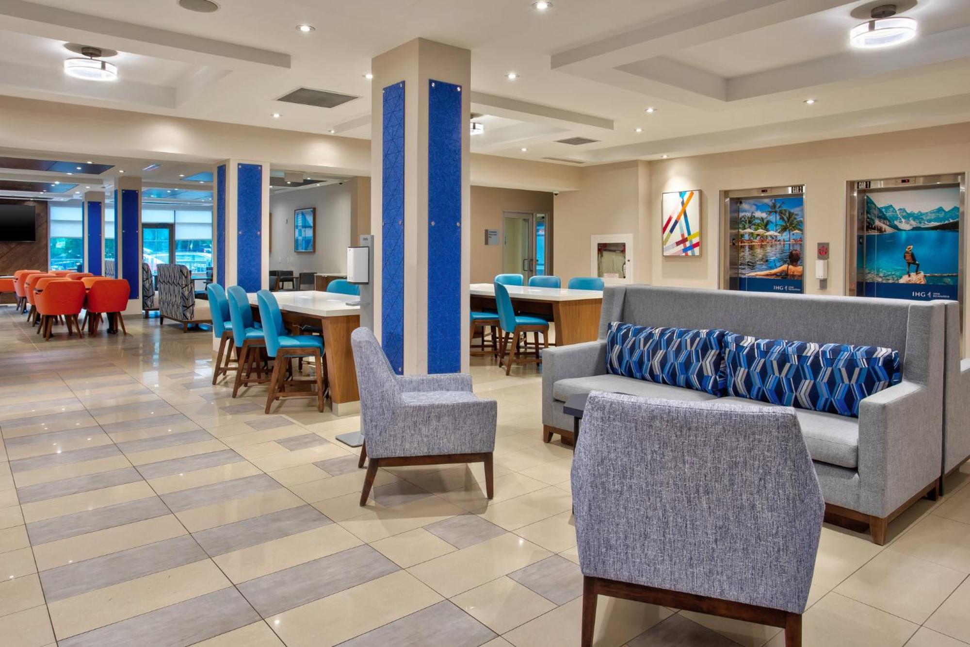 Holiday Inn Express Kingston Central By Ihg Экстерьер фото